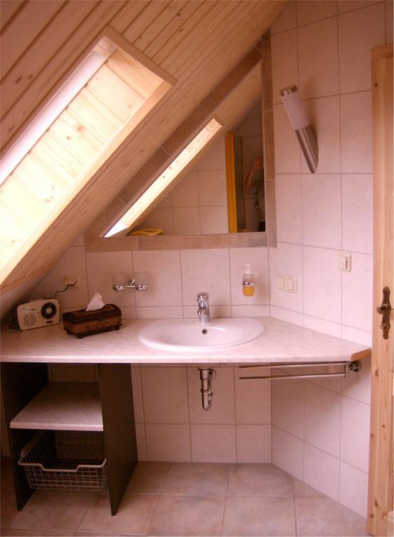 Gaestezimmer Am Maerchenbrunnen Дрезден Стая снимка
