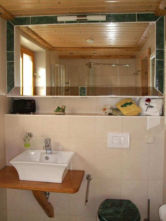 Gaestezimmer Am Maerchenbrunnen Дрезден Стая снимка