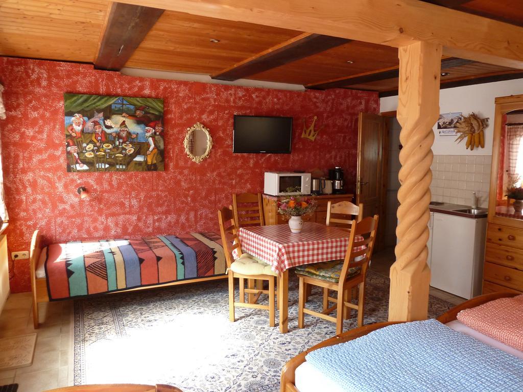 Gaestezimmer Am Maerchenbrunnen Дрезден Екстериор снимка