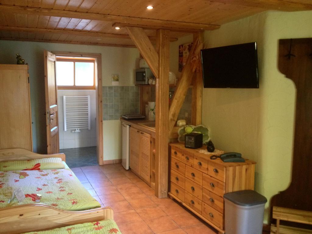 Gaestezimmer Am Maerchenbrunnen Дрезден Стая снимка
