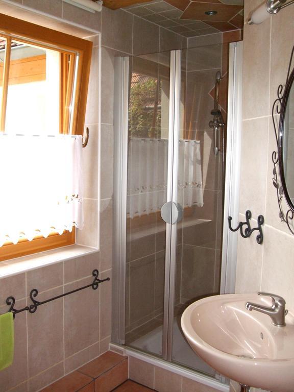 Gaestezimmer Am Maerchenbrunnen Дрезден Стая снимка
